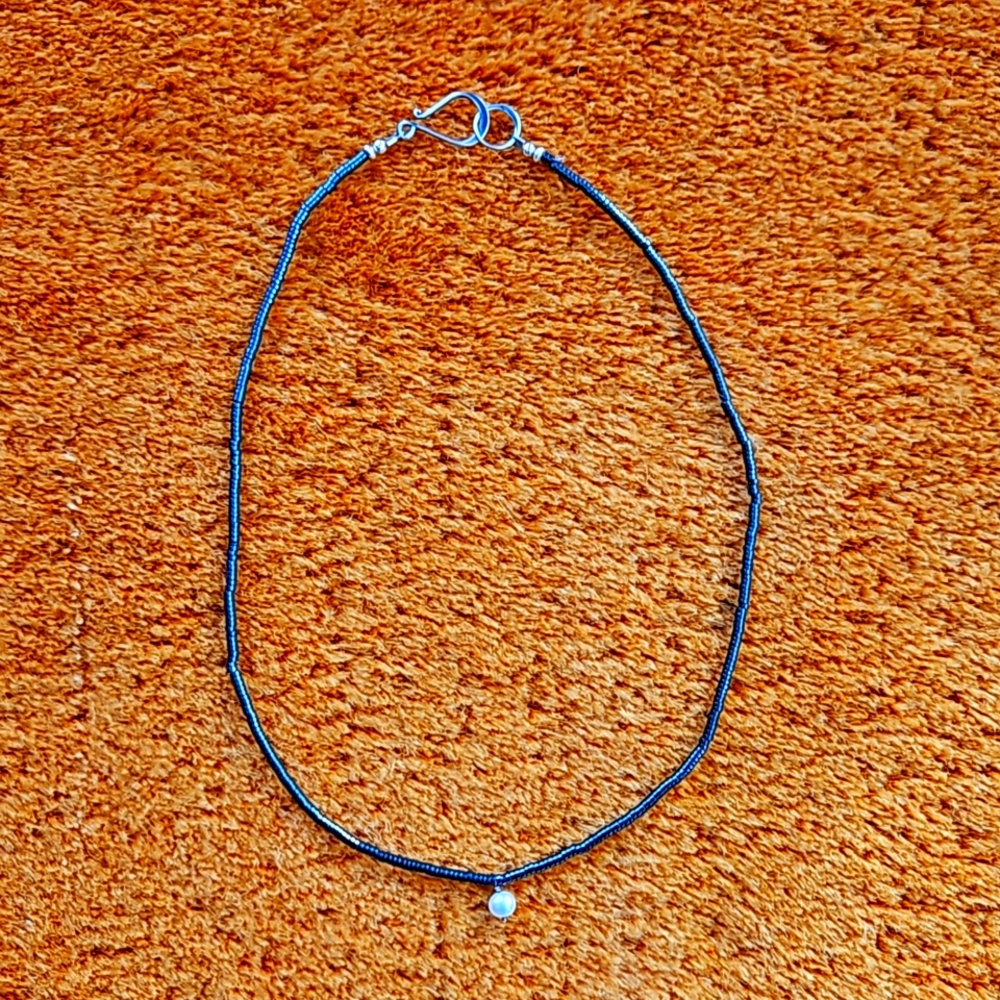 Faux pearl and seed bead necklace 15 inch